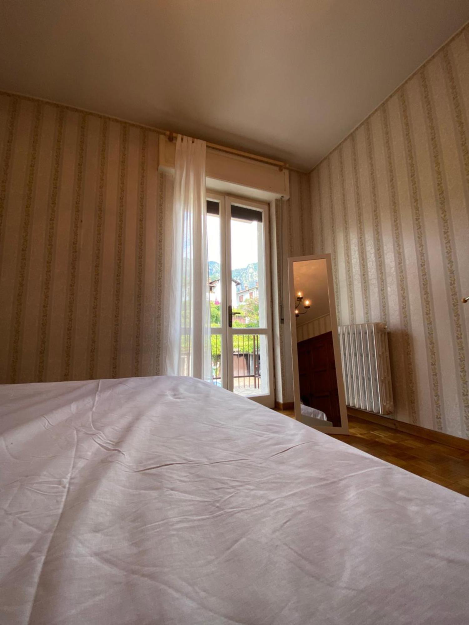 Como Lake Panorama Apartment Cadenabbia Luaran gambar